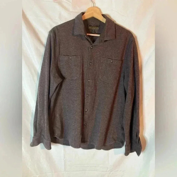 Jos a bank reserve button up top - Picture 1 of 3